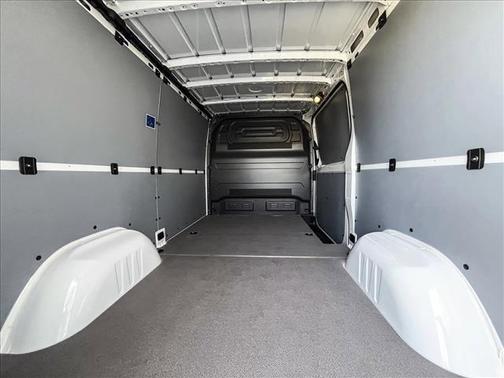 2026 Mercedes-Benz Sprinter 2500 Standard Roof