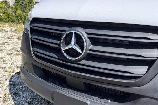 2025 Mercedes-Benz Sprinter 2500 Standard Roof