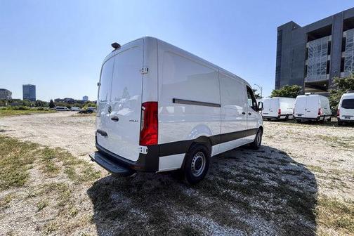 2025 Mercedes-Benz Sprinter 2500 Standard Roof