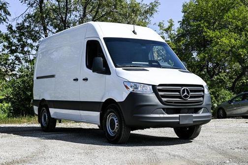 2025 Mercedes-Benz Sprinter 2500 Standard Roof
