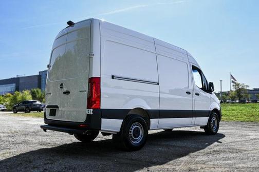 2025 Mercedes-Benz Sprinter 2500 Standard Roof