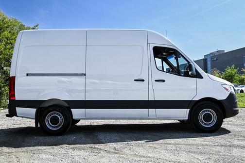 2025 Mercedes-Benz Sprinter 2500 Standard Roof