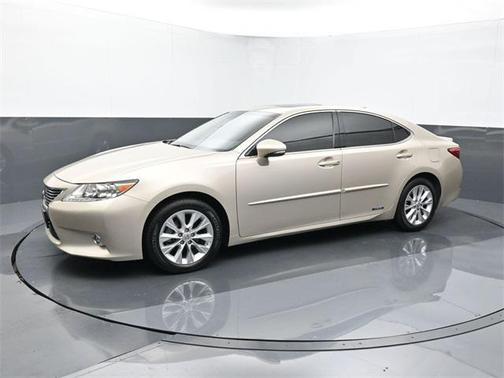 2015 Lexus ES 300h Base
