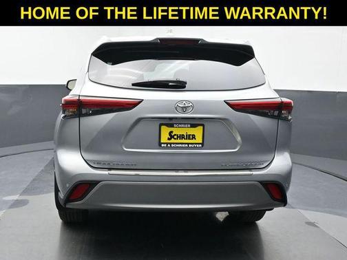 Celestial Silver Metallic 2022 Toyota Highlander Platinum