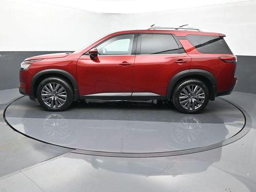 2024 Nissan Pathfinder SL 4WD