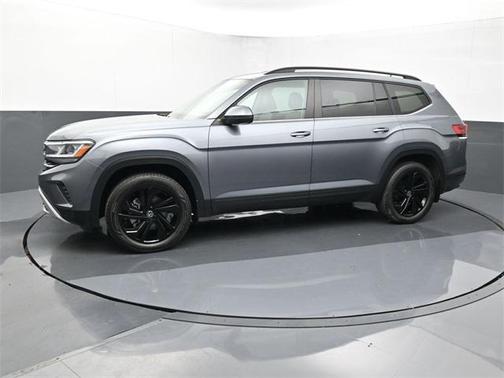 2022 Volkswagen Atlas 3.6L SE w/Technology