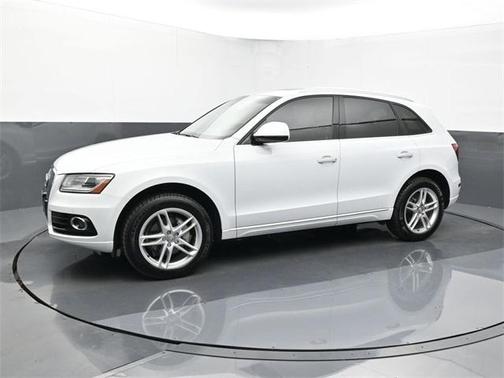 2017 Audi Q5 2.0T Premium Plus