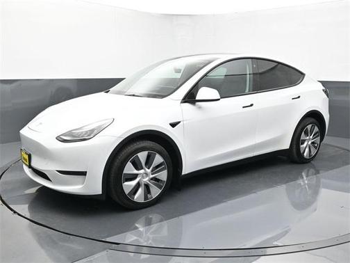 2023 Tesla Model Y Long Range Dual Motor All-Wheel Drive