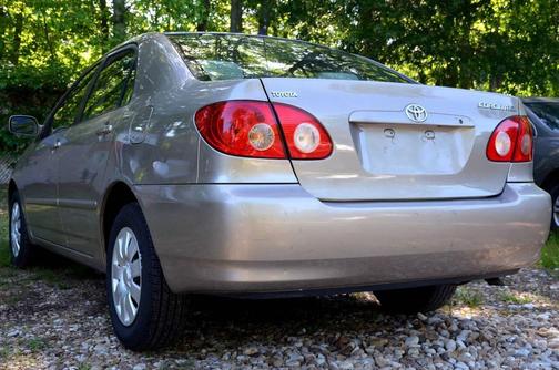 Tan 2006 Toyota Corolla LE