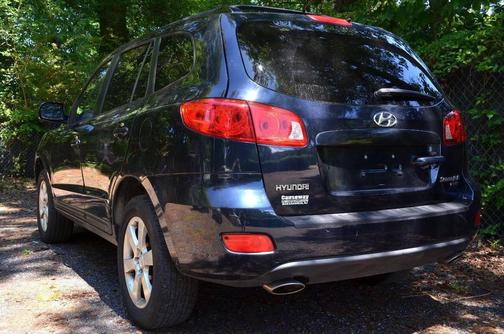 Blue 2009 Hyundai SANTA FE SE