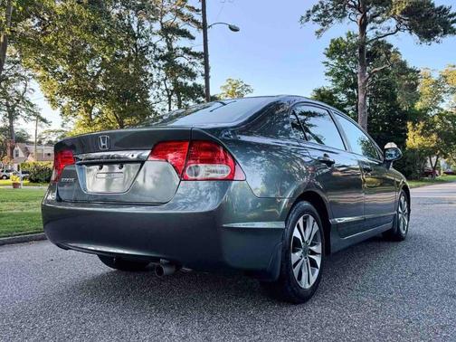 Gray 2009 Honda Civic LX
