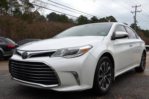 2017 Toyota Avalon XLE