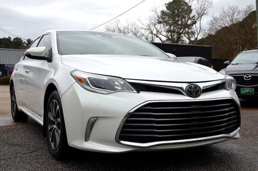 2017 Toyota Avalon XLE