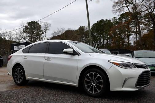 2017 Toyota Avalon XLE