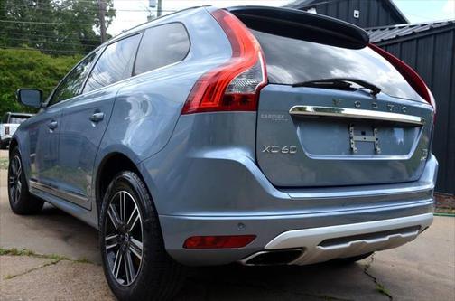 2017 Volvo XC60 T5 Dynamic
