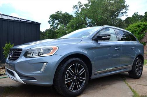 2017 Volvo XC60 T5 Dynamic