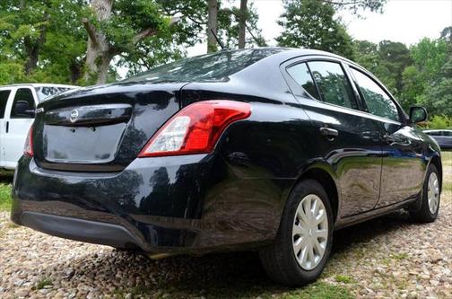 2015 Nissan Versa 1.6 S