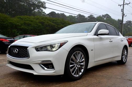 White 2018 INFINITI Q50 3.0t LUXE