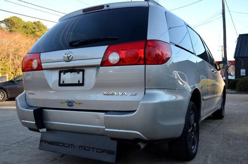 2008 Toyota Sienna LE