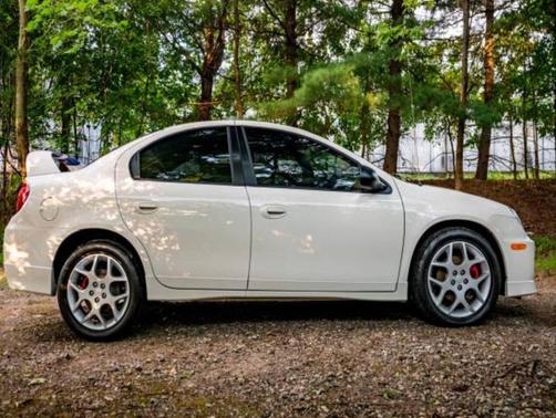 2005 Dodge Neon Base 4dr Turbo Sedan