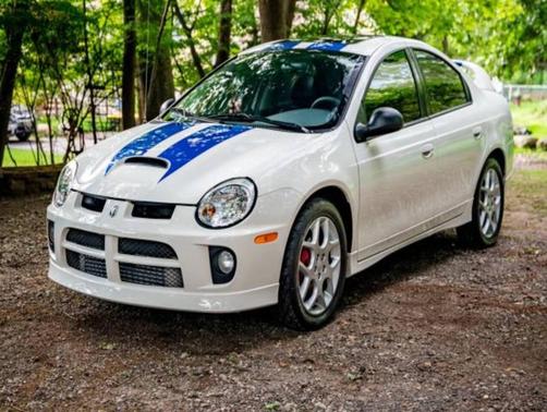 2005 Dodge Neon Base 4dr Turbo Sedan
