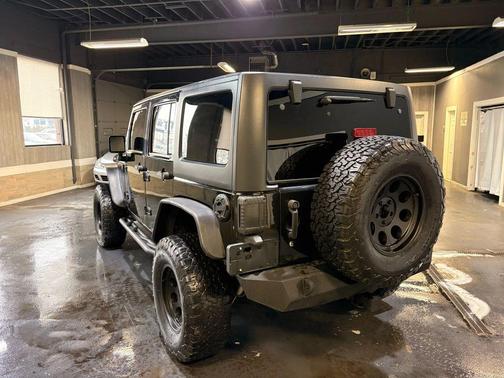 2013 Jeep Wrangler Unlimited Sahara