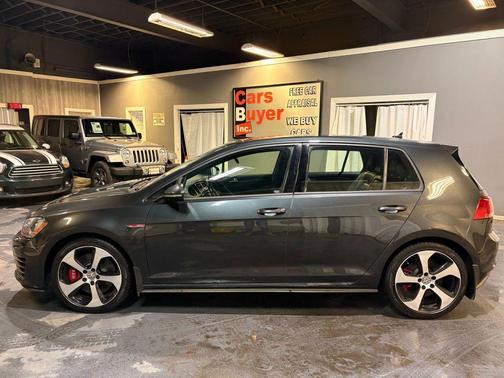 2016 Volkswagen Golf GTI 2.0T SE 4-Door