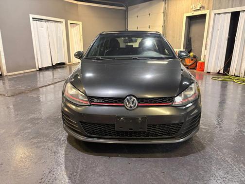 Carbon Steel Gray Metallic 2015 Volkswagen Golf GTI 2.0T SE 4-Door