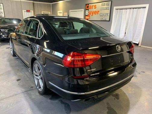 2016 Volkswagen Passat 1.8T R-Line
