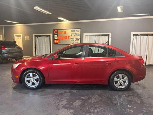 Crystal Red Metallic Tintcoat 2011 Chevrolet Cruze 2LT