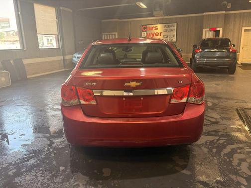 Crystal Red Metallic Tintcoat 2011 Chevrolet Cruze 2LT