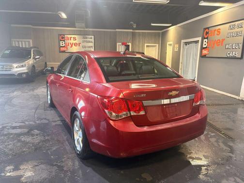 Crystal Red Metallic Tintcoat 2011 Chevrolet Cruze 2LT
