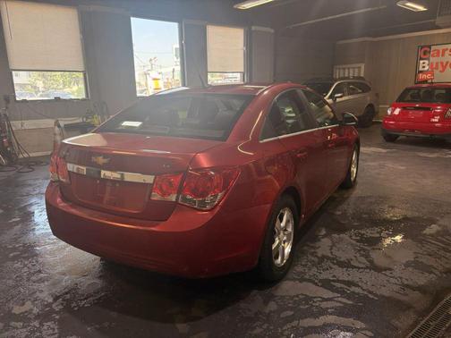 Crystal Red Metallic Tintcoat 2011 Chevrolet Cruze 2LT
