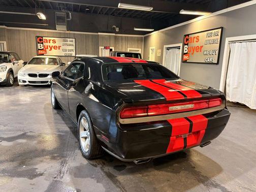 2013 Dodge Challenger SXT