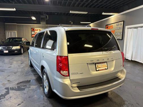 2011 Dodge Grand Caravan Crew