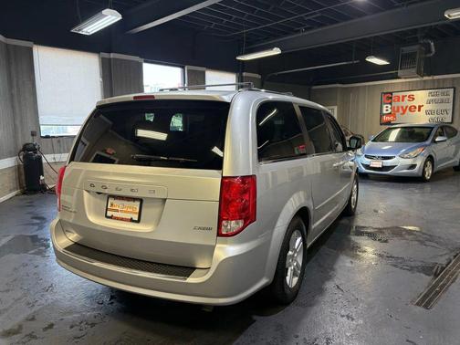 2011 Dodge Grand Caravan Crew