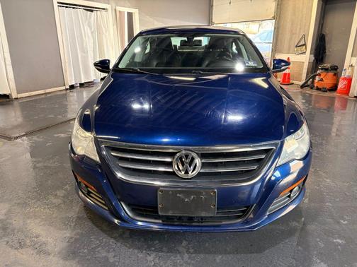 Shadow Blue Metallic 2010 Volkswagen CC Sport