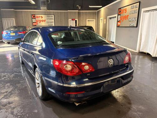 Shadow Blue Metallic 2010 Volkswagen CC Sport