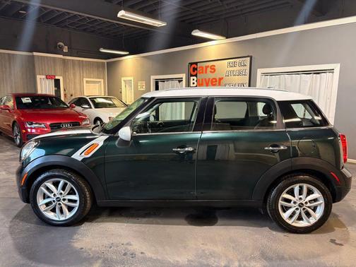 2012 MINI Cooper Countryman Base