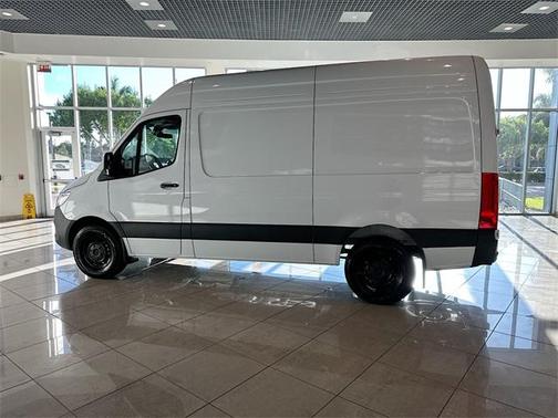 2025 Mercedes-Benz Sprinter 2500 Standard Roof
