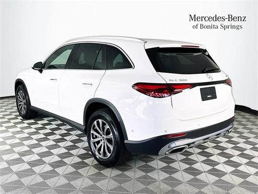 2025 Mercedes-Benz GLC 300 4MATIC