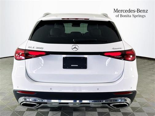 2025 Mercedes-Benz GLC 300 4MATIC