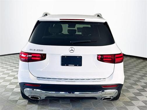 2025 Mercedes-Benz GLB 250 Base