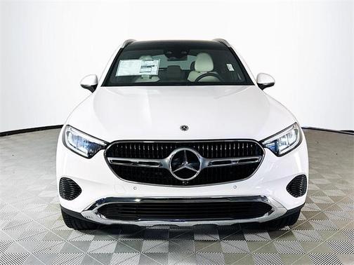 2026 Mercedes-Benz GLC 300 4MATIC