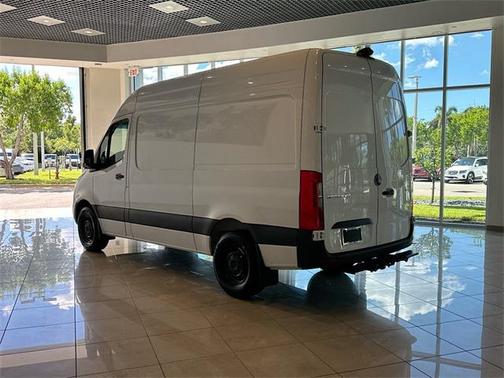 2025 Mercedes-Benz Sprinter 2500 Standard Roof