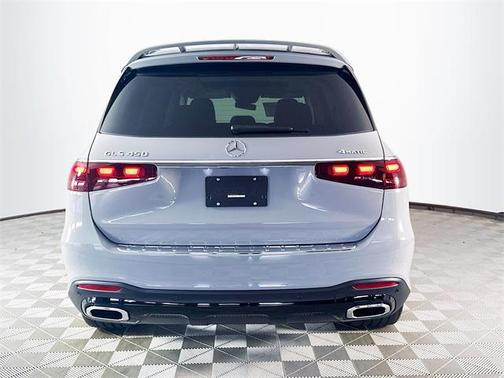 2026 Mercedes-Benz GLS 450 4MATIC