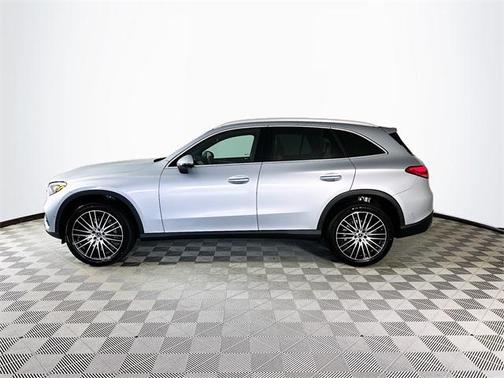 2026 Mercedes-Benz GLC 300 Base