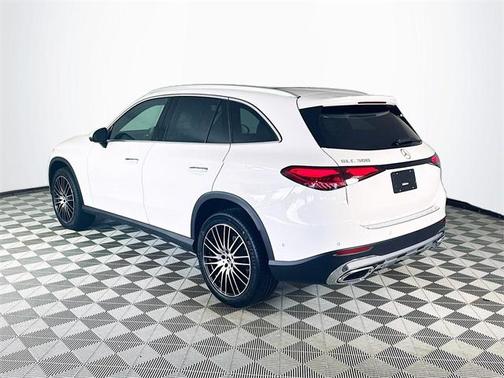 2026 Mercedes-Benz GLC 300 Base