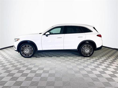 2026 Mercedes-Benz GLC 300 Base