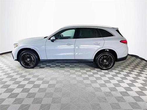2026 Mercedes-Benz GLC 300 Base